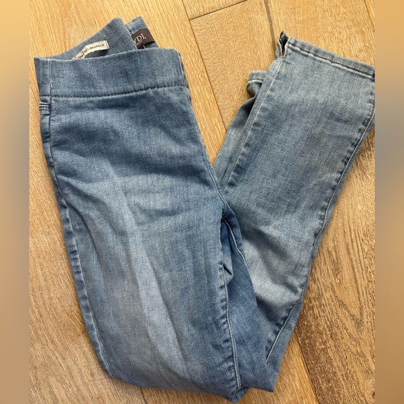 NYDJ Alina Ankle Pull On Jeans Lift Tuck Technology Size 2 Light Blue Stretch - Picture 4 of 4